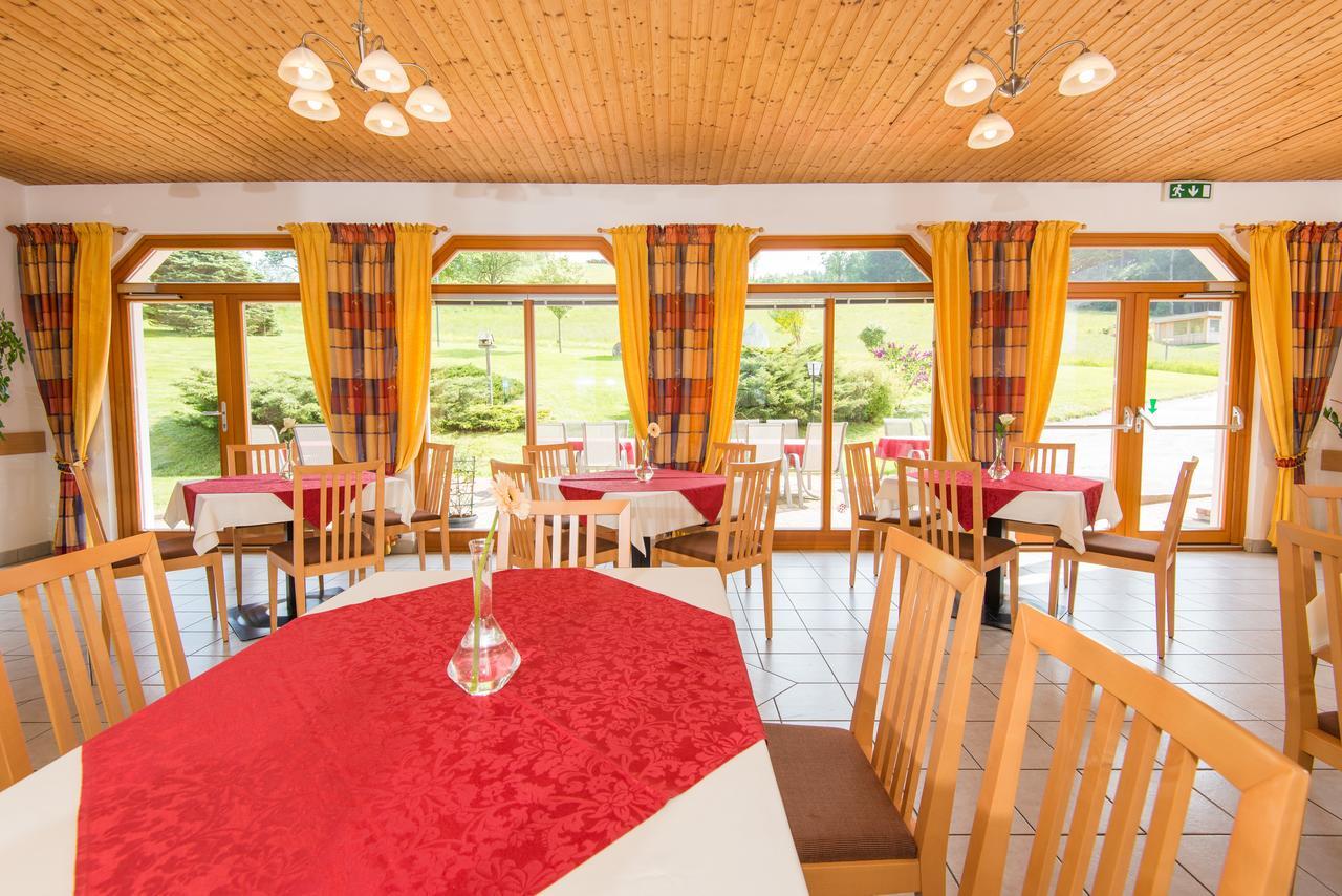 Miesenbach  Gasthof Wiesenhofer酒店 外观 照片
